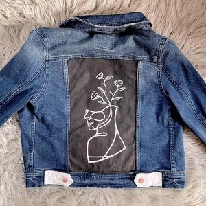 UNIQUE HAND PAINTED JEAN JACKET